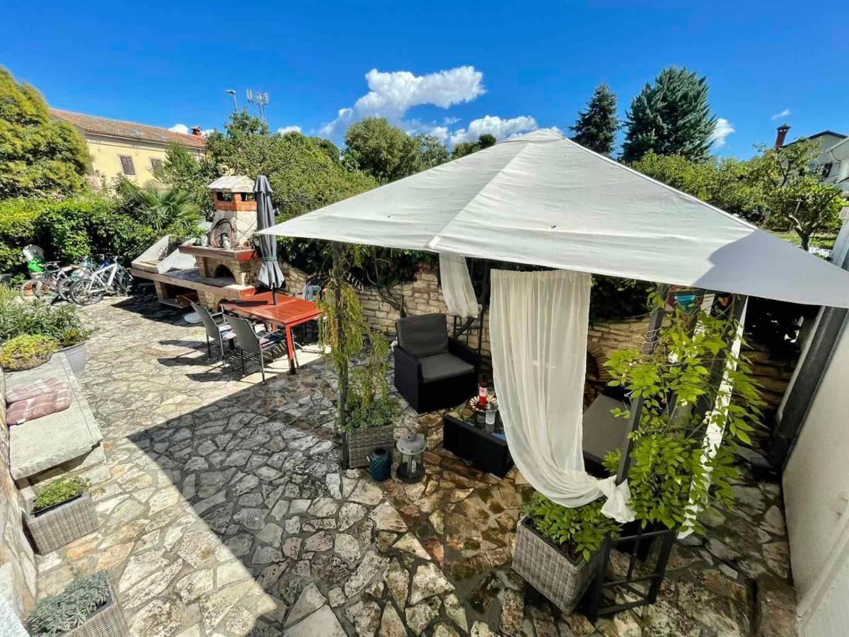 Apartments Villa Herak Porec Exterior photo